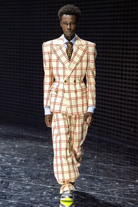 pantofola gucci uomo 2019 seta|Gucci Fall 2019 Menswear Fashion Show .